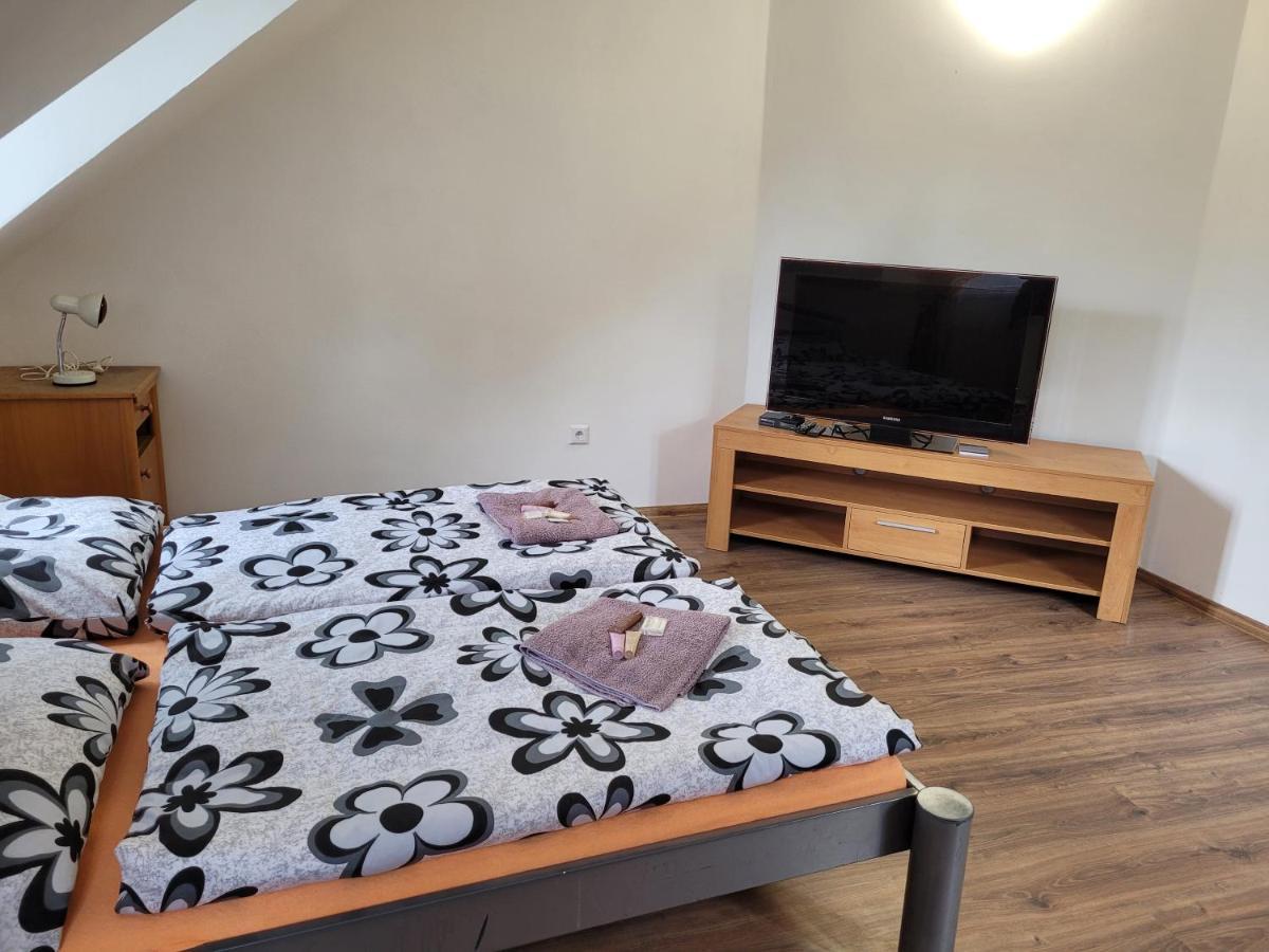 Studentska Apartments Karlovy Vary Dış mekan fotoğraf